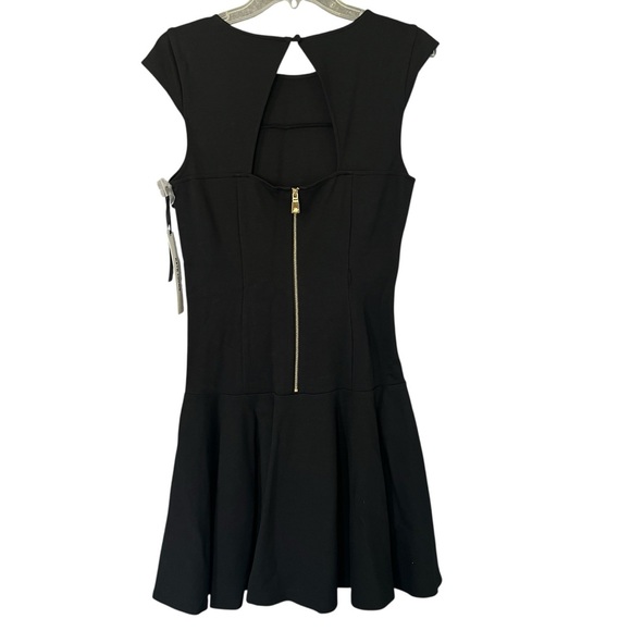KATE YOUNG Black Ponte Cutout Back Fit & Flare Dress LBD Size 6 NWT - Picture 3 of 14